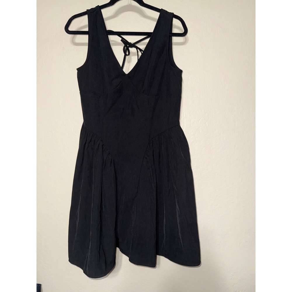 Elegant Black Sleeveless Dress